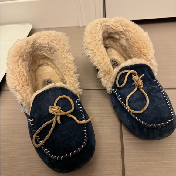 Alena suede ugg slipper bootie - Picture 3 of 7